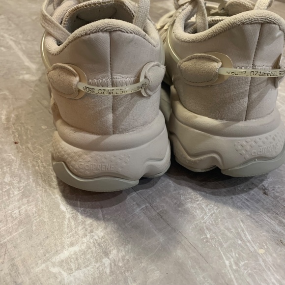 Adidas Ozweego Sneakers - Picture 2 of 3